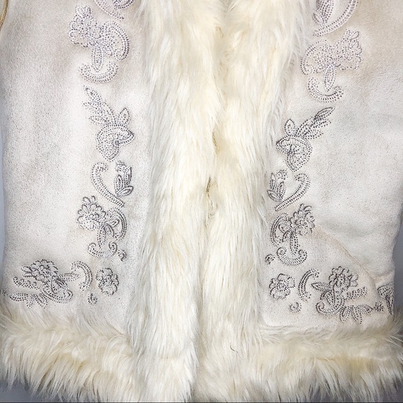 Urban Behaviour Beige Faux Fur Vest Hoodie Jacket - Picture 4 of 8